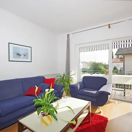 With Parking Space Pirovac, Sibenik - 23330 ピロヴァッツ