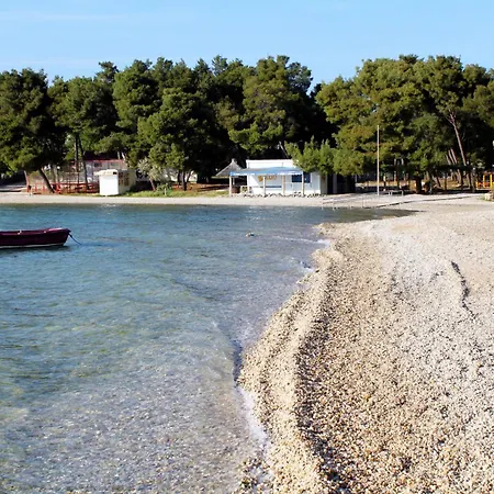 With Parking Space Pirovac, Sibenik - 23330 ピロヴァッツ