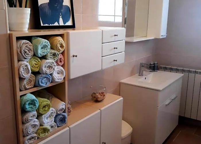 Appartement With Parking Space Pirovac, Sibenik - 23330 *